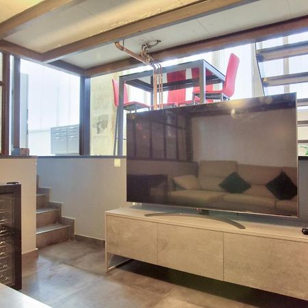 Luxurious 2 Bedrooms Le Marais Nazareth Free Netflix Parijs Buitenkant foto