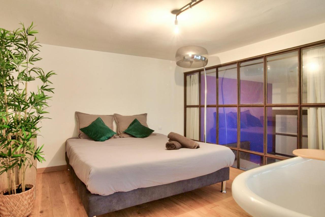 Luxurious 2 Bedrooms Le Marais Nazareth Free Netflix Parijs Buitenkant foto